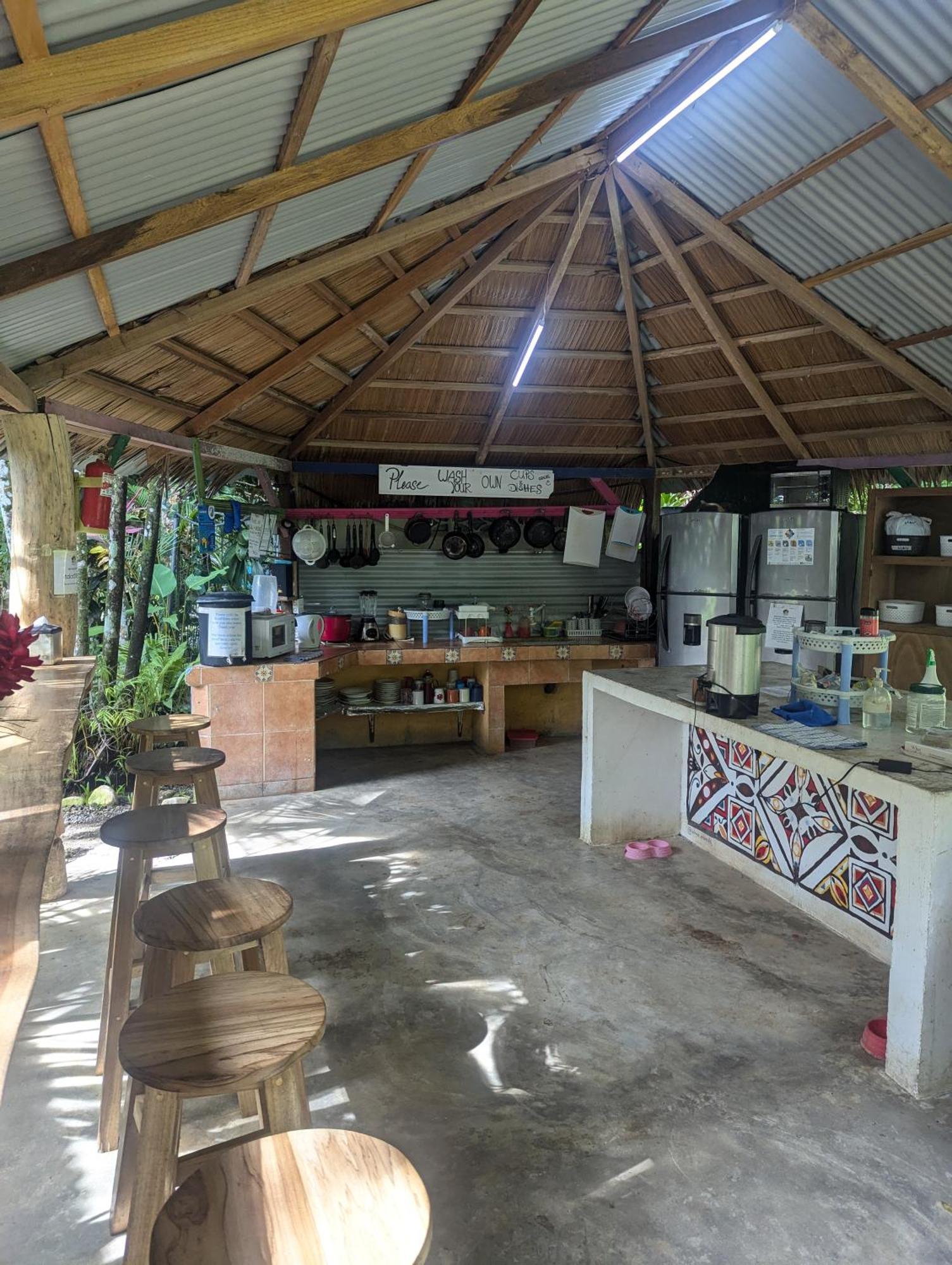 Tasty Dayz Hostel Puerto Viejo de Talamanca エクステリア 写真