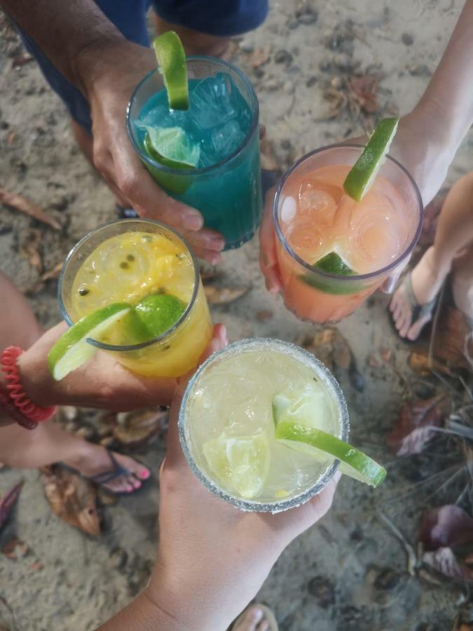 Tasty Dayz Hostel Puerto Viejo de Talamanca エクステリア 写真